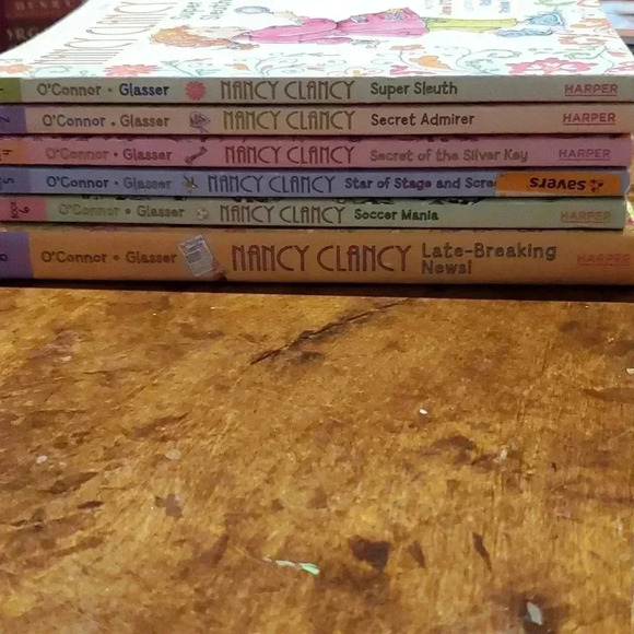 Nancy Clancy set of 6 books - Picture 4 of 8